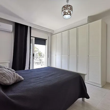 Appartement Acogedor A 400m De La Playa En Llanca, Con Terraza Y Bano Hidromasaje - Es-89-135 Llançà