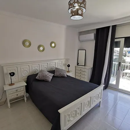Acogedor A 400m De La Playa En Llanca, Con Terraza Y Bano Hidromasaje - Es-89-135 * Llançà