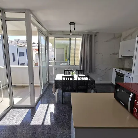 Acogedor A 400m De La Playa En Llanca, Con Terraza Y Bano Hidromasaje - Es-89-135 아파트 Llança