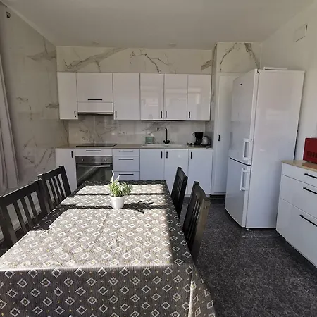 Acogedor A 400m De La Playa En Llanca, Con Terraza Y Bano Hidromasaje - Es-89-135 Appartement *